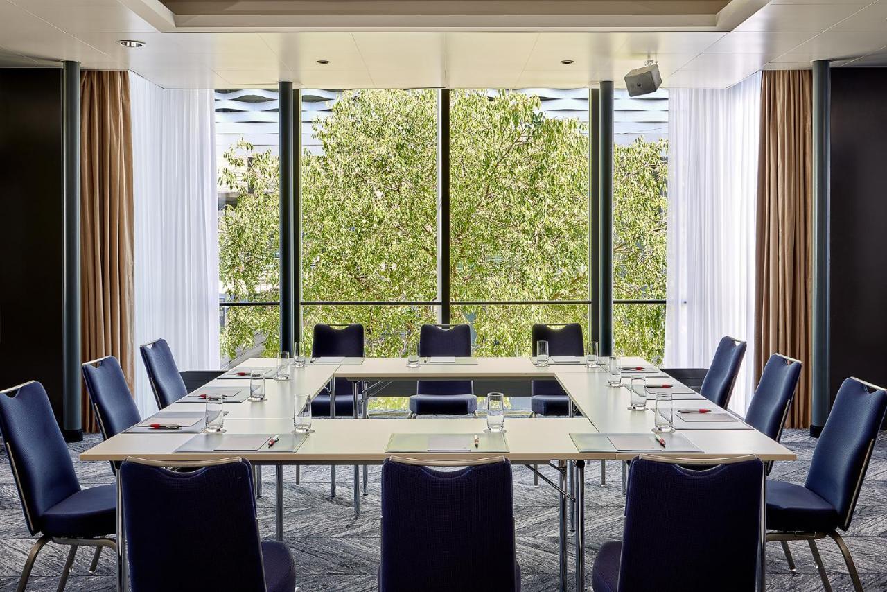 Swissotel Le Plaza 4*